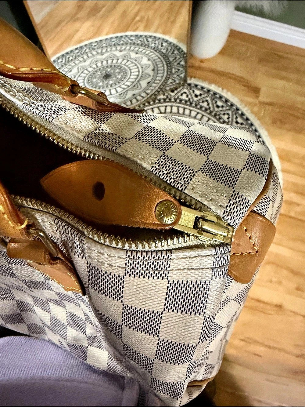 Louis Vuitton Speedy 30 Damier Azur Satchel in White & Blue with dust bag - Picture 4 of 7